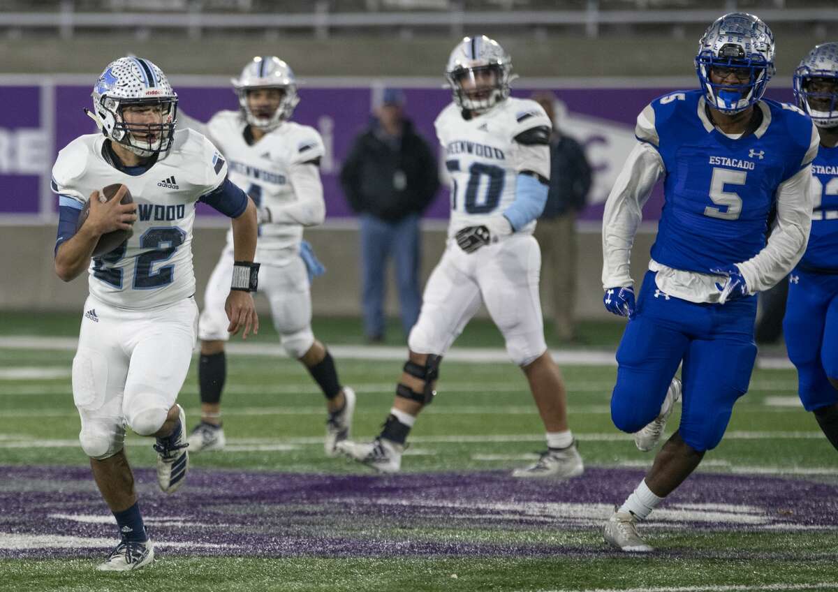 Greenwood's Ryan Snodgrass makes his way downfield as Lubbock Estacado's Sederick Colbert chases 11/29/19 at Anthony Field on the campus of Abilene Christian University. Tim Fischer/Reporter-Telegram