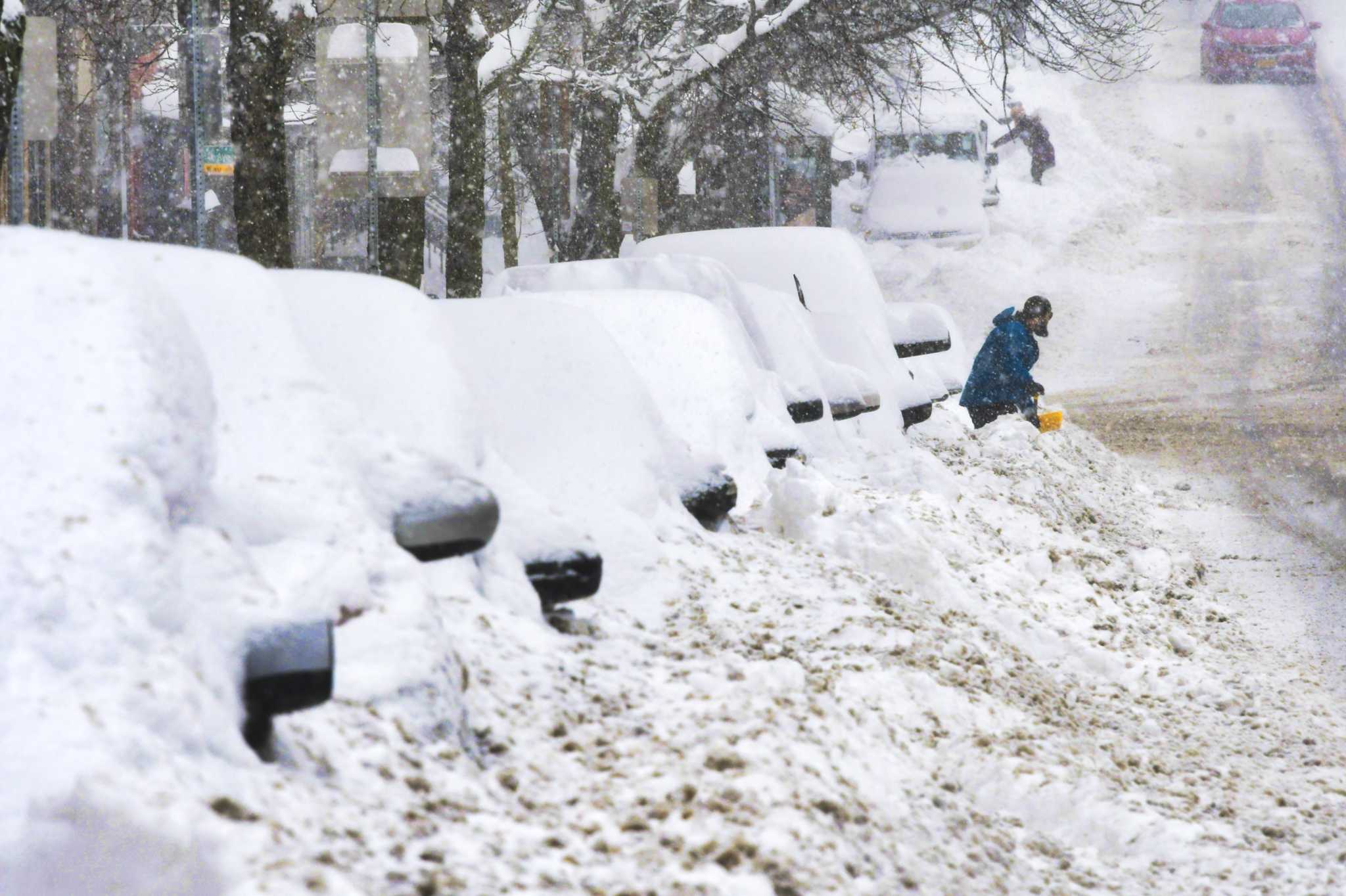 Albany tows over 200 cars in snow emergency