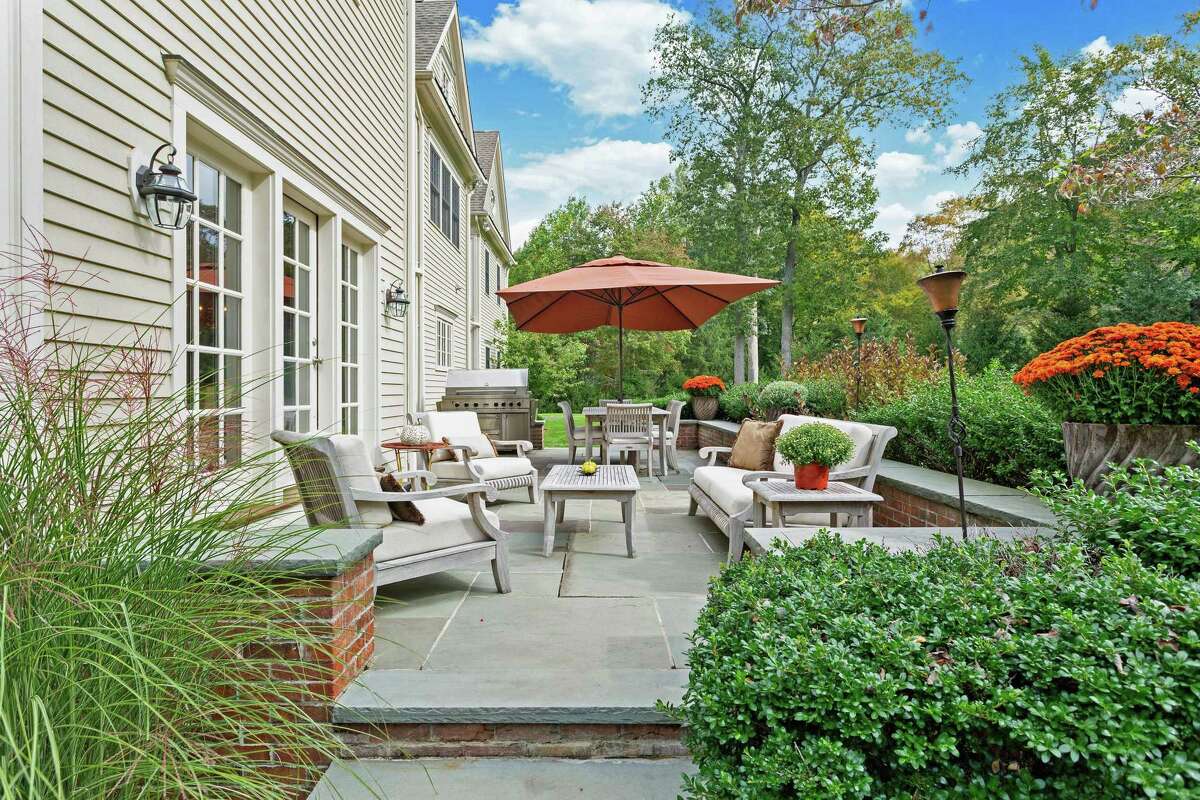 On the Market: Greenfield Hill colonial combines nature, luxury