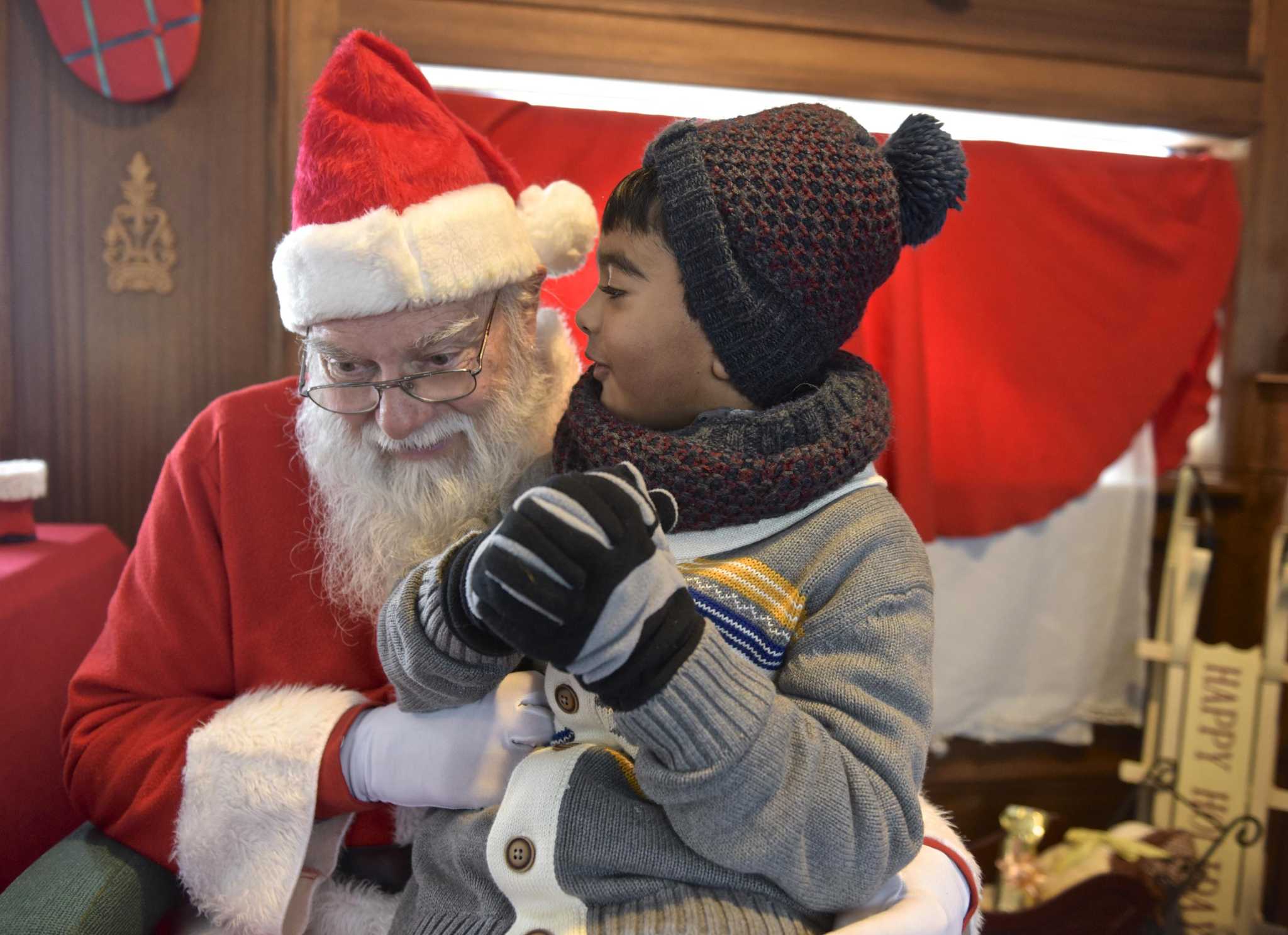 ride-a-train-to-visit-santa-and-other-danbury-area-holiday-events-in