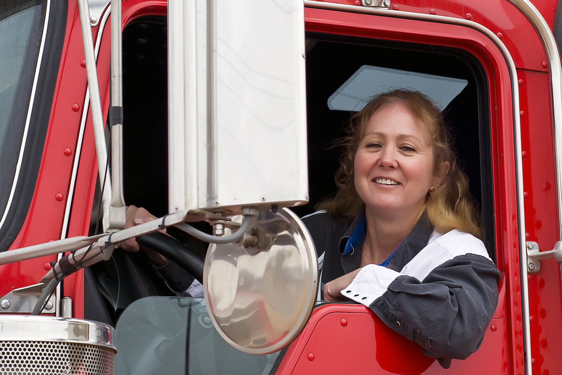 Flashing Truck Drivers