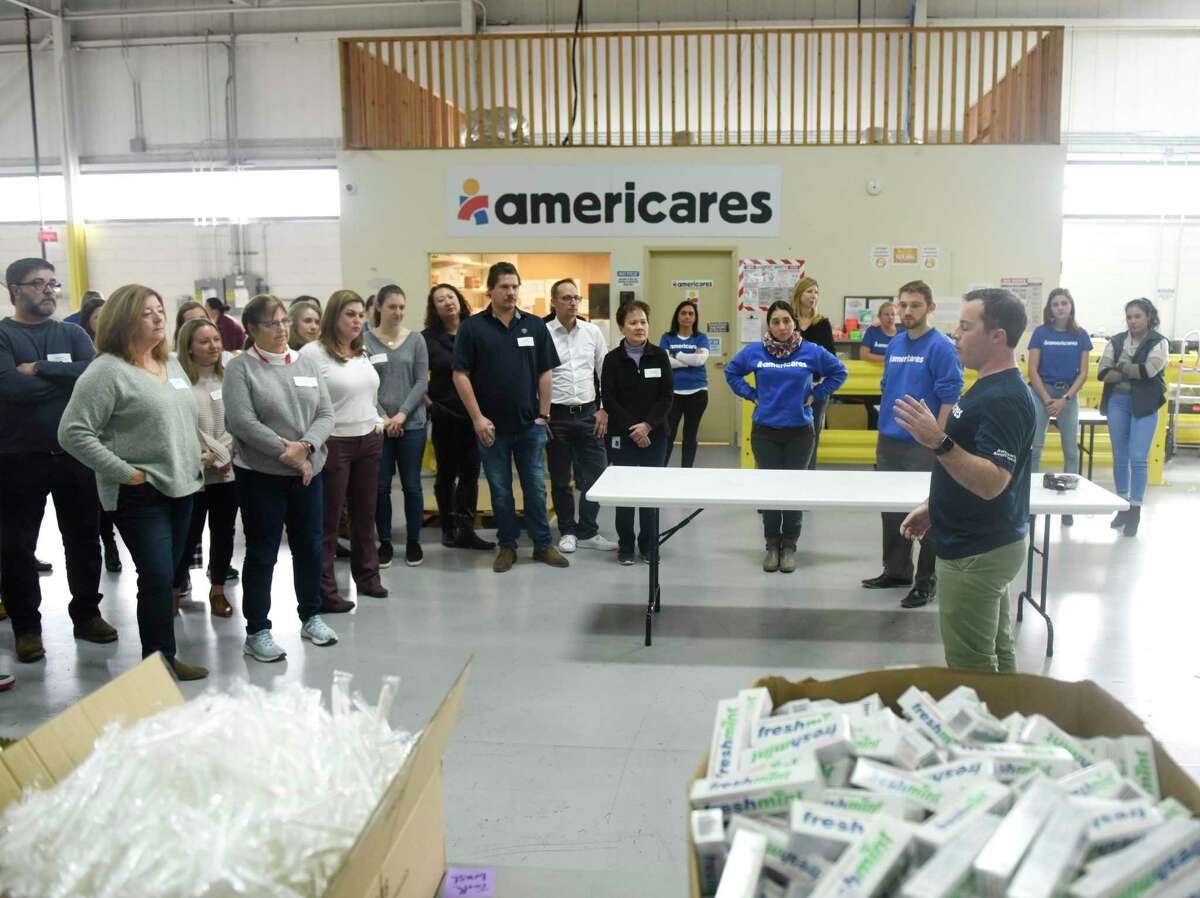 Volunteers Assemble 3000 Care Packages For Americares 4027