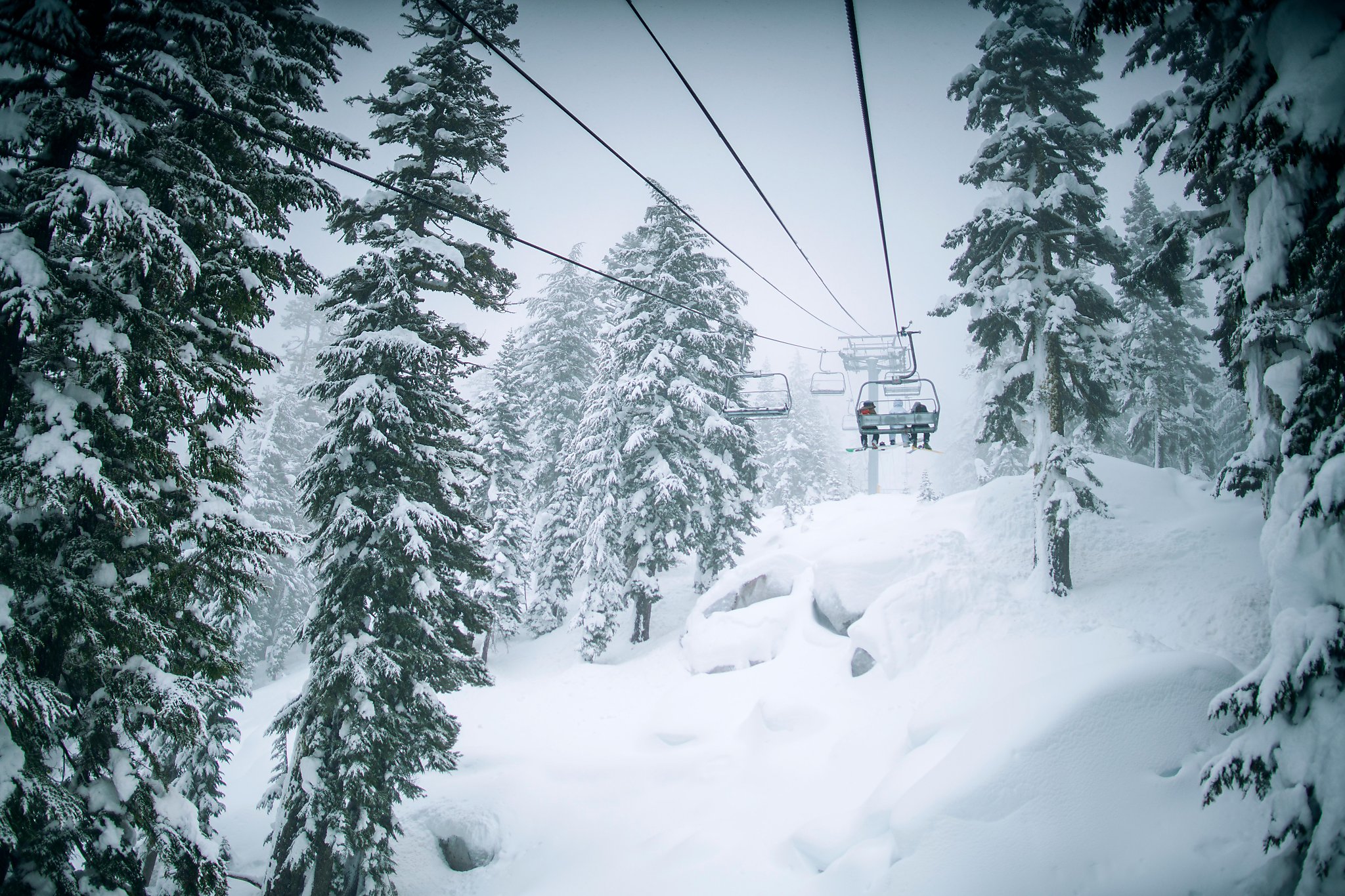 update-tahoe-ski-resorts-open-more-lifts-terrain-before-next-snow-dump