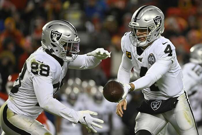 Raiders welcome back kicker Daniel Carlson, release 7 players, Raiders  News