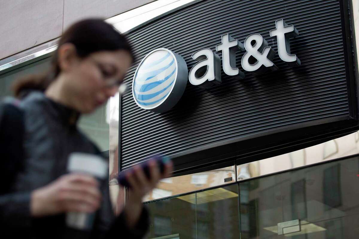 All four major U.S. carriers — AT&T, Sprint, T-Mobile and Verizon — service the greater Houston area.