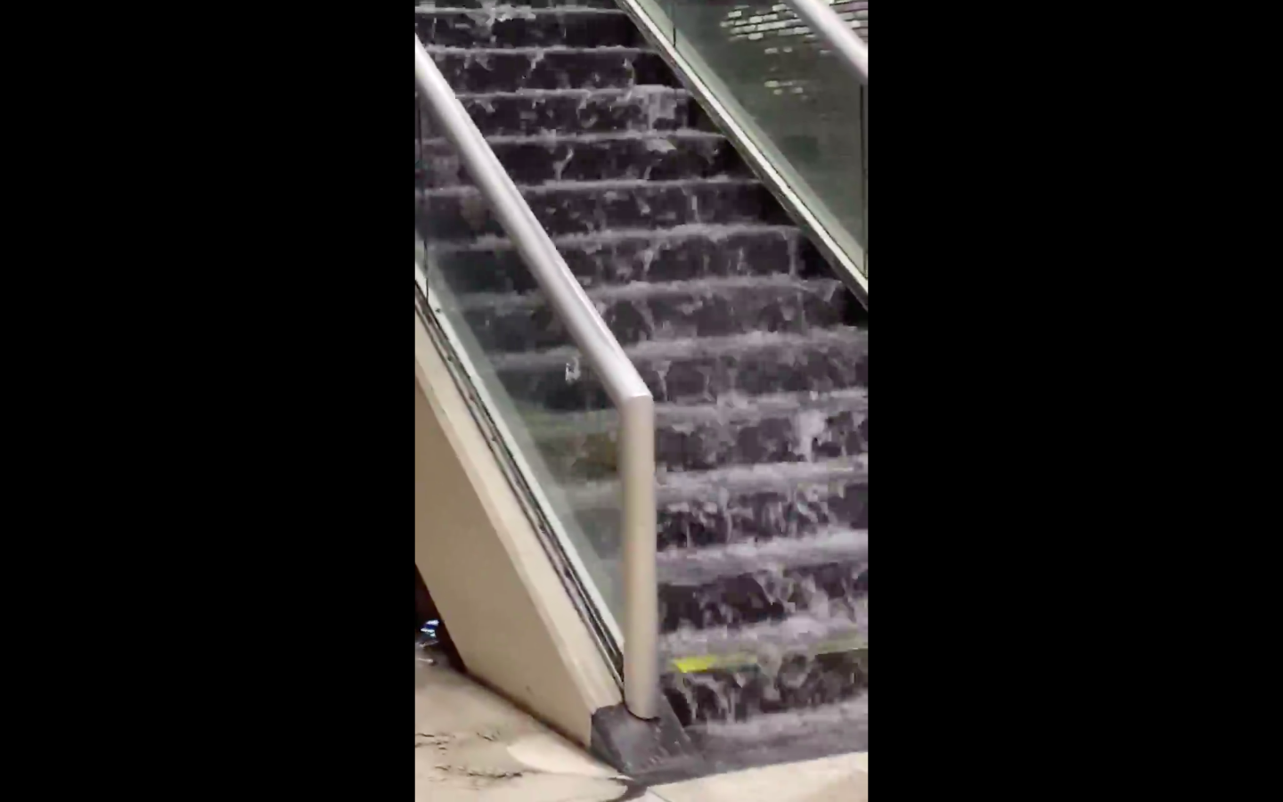See water pouring into Muni station during strong Bay Area storm