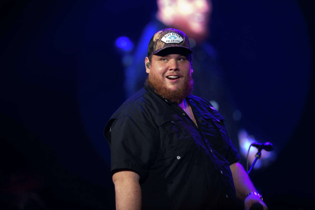 Photos: Luke Combs sings to sold out crowd at the AT&T Center