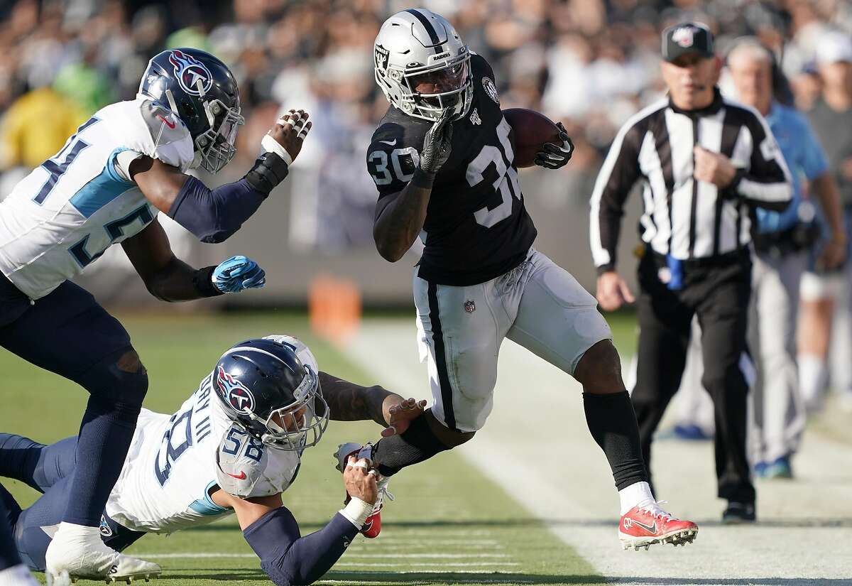 Raiders' game grades vs. Titans: Sun setting on playoff hopes