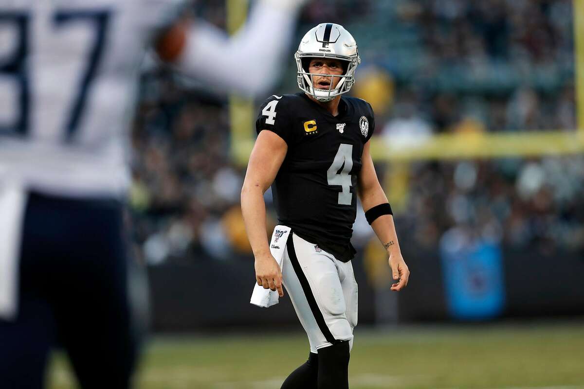 Oakland Raiders' Derek Carr recast after failing on 4th and goal in 4th quarter of Tennessee Titans' 42-21 win in NFL game at Oakland Coliseum in Oakland, Calif., on Sunday, December 8, 2019.