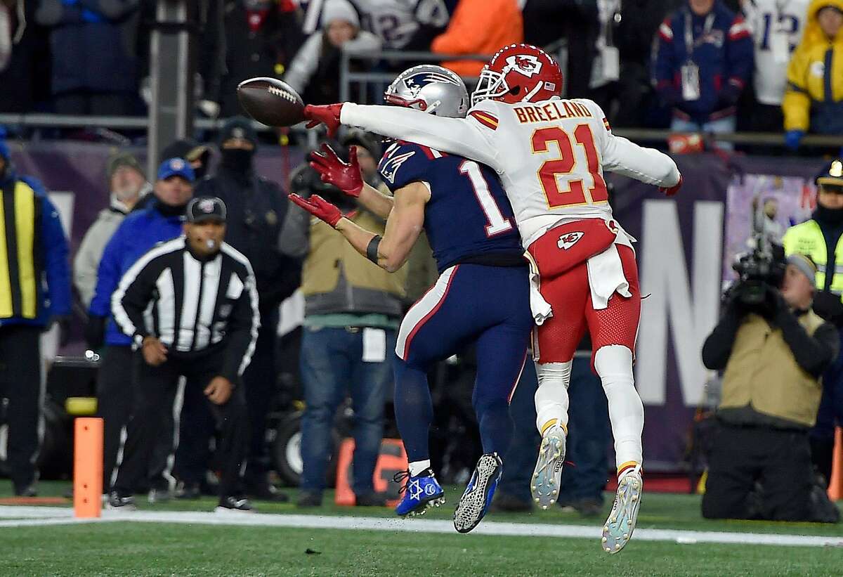 Chiefs clinch AFC West title on game-winning touchdown run from