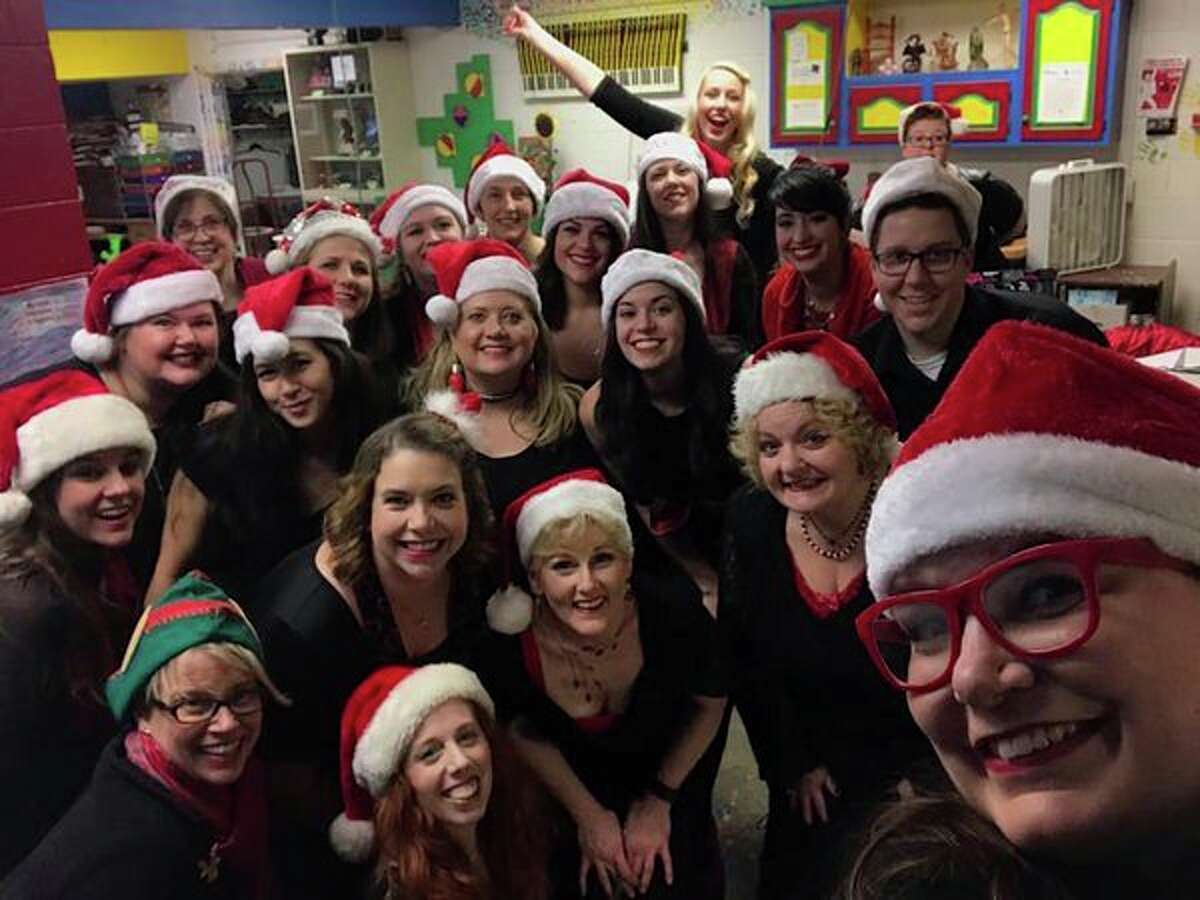 A MOMsemble Holiday Extravaganza is set for 7-9 p.m. at Creative 360. (File/Midland Daily News)