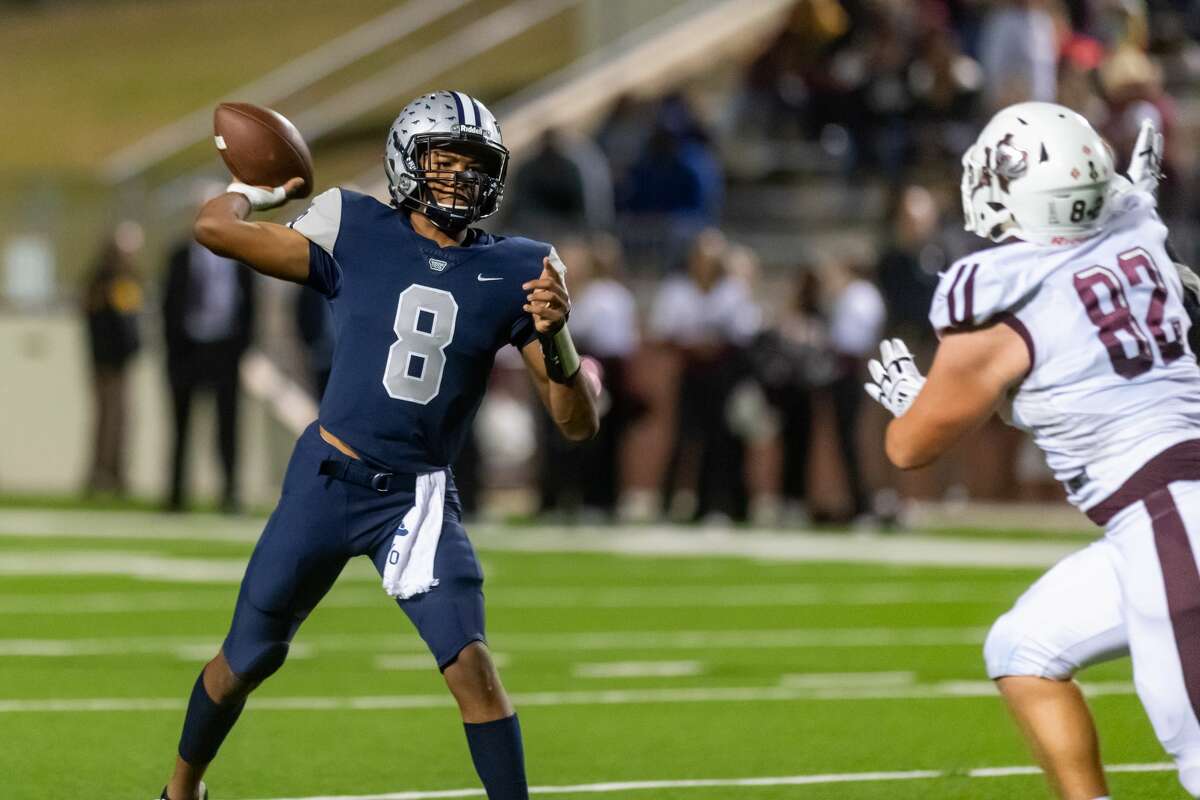 The Silsbee Tigers defeated the Mustangs of West Orange-Starke intheir quarterfinal match Friday night at BISD Memorial Stadium. Fran Ruchalski/The Enterprise