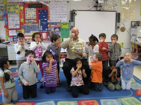 Children S Author Artie Bennett Visting Milford Barnes Noble