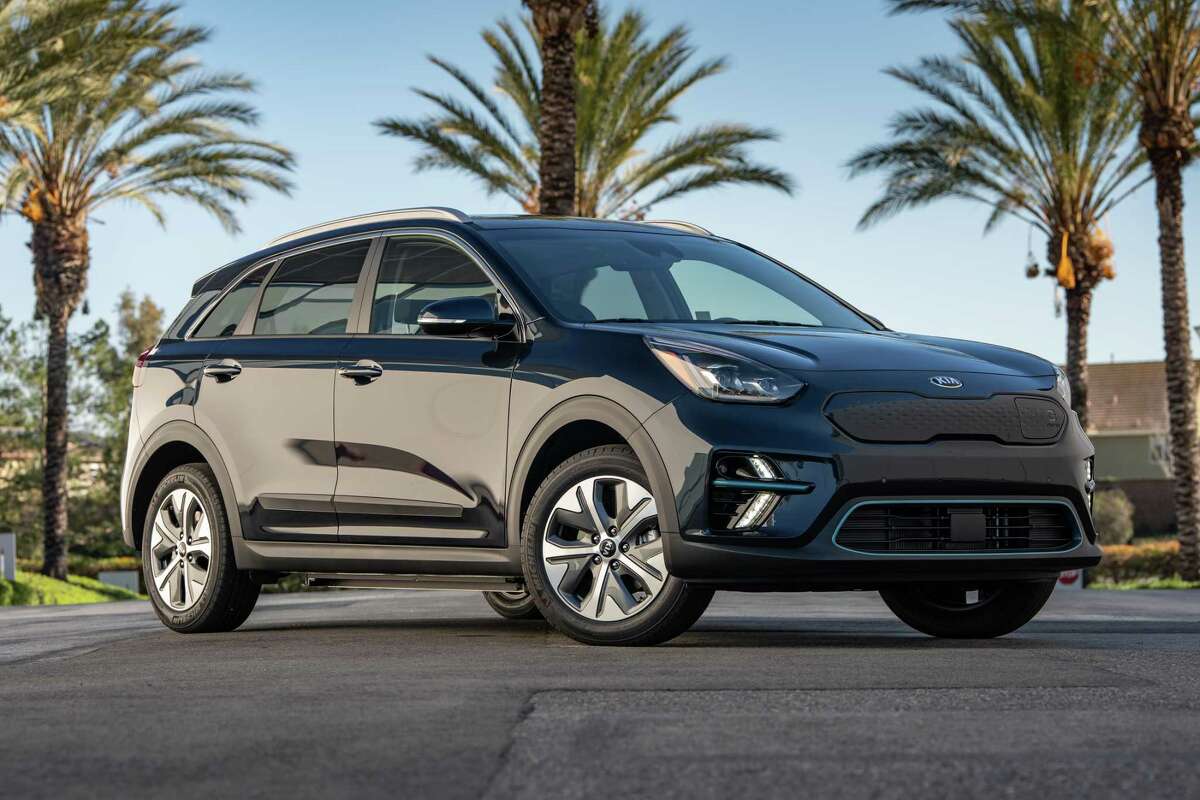 The Niro, introduced in 2019, is a subcompact crossover that’s available with gasoline-electric hybrid and all-electric power.
