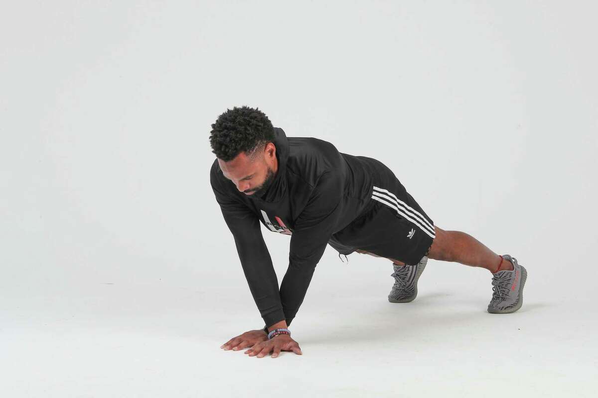 Push Up with Crossover. Step 2