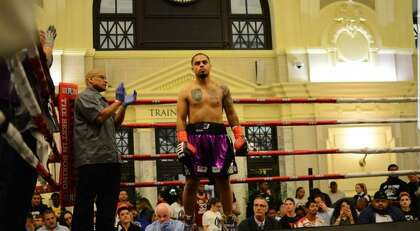 Danbury Boxer Set To Fight On Nesn Friday Night Sfchronicle Com