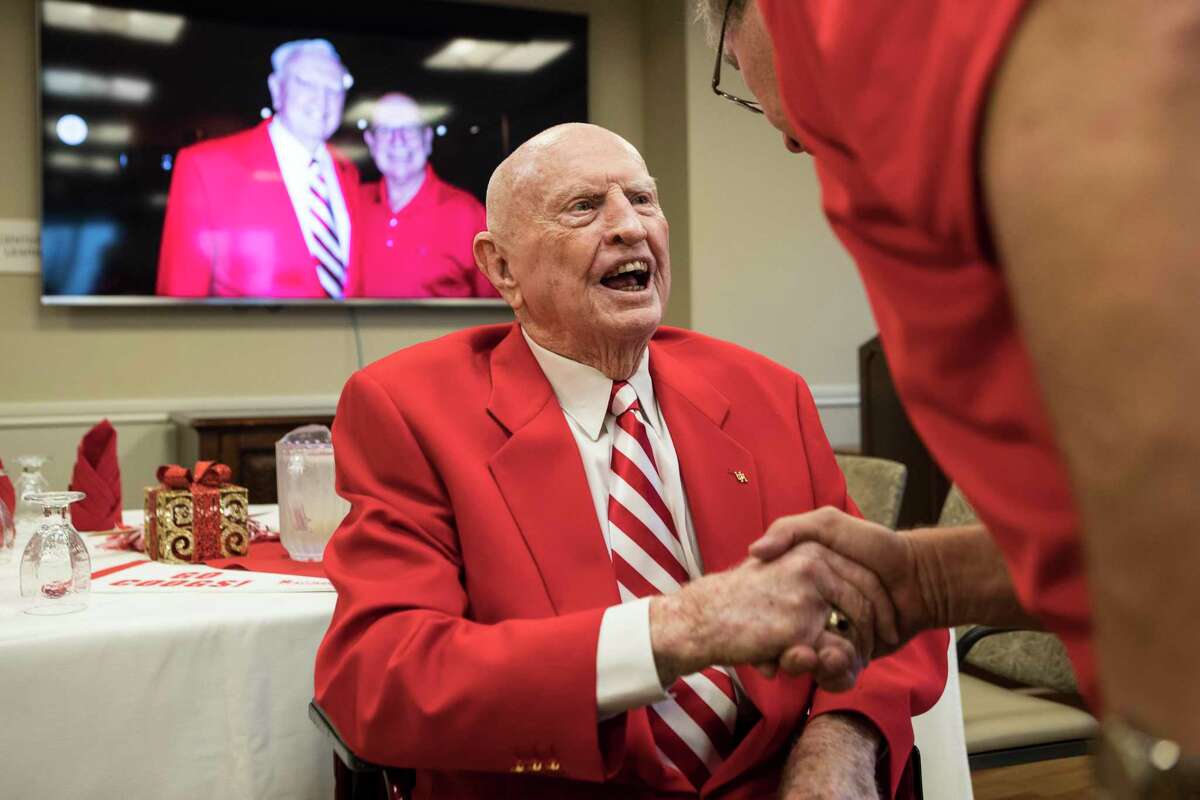 Former UH football coach Bill Yeoman has died. He was 92.