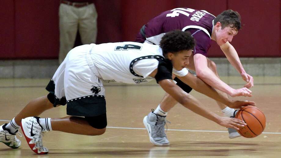Benigni Scores 29 To Lead Hamden Hall Past Hopkins