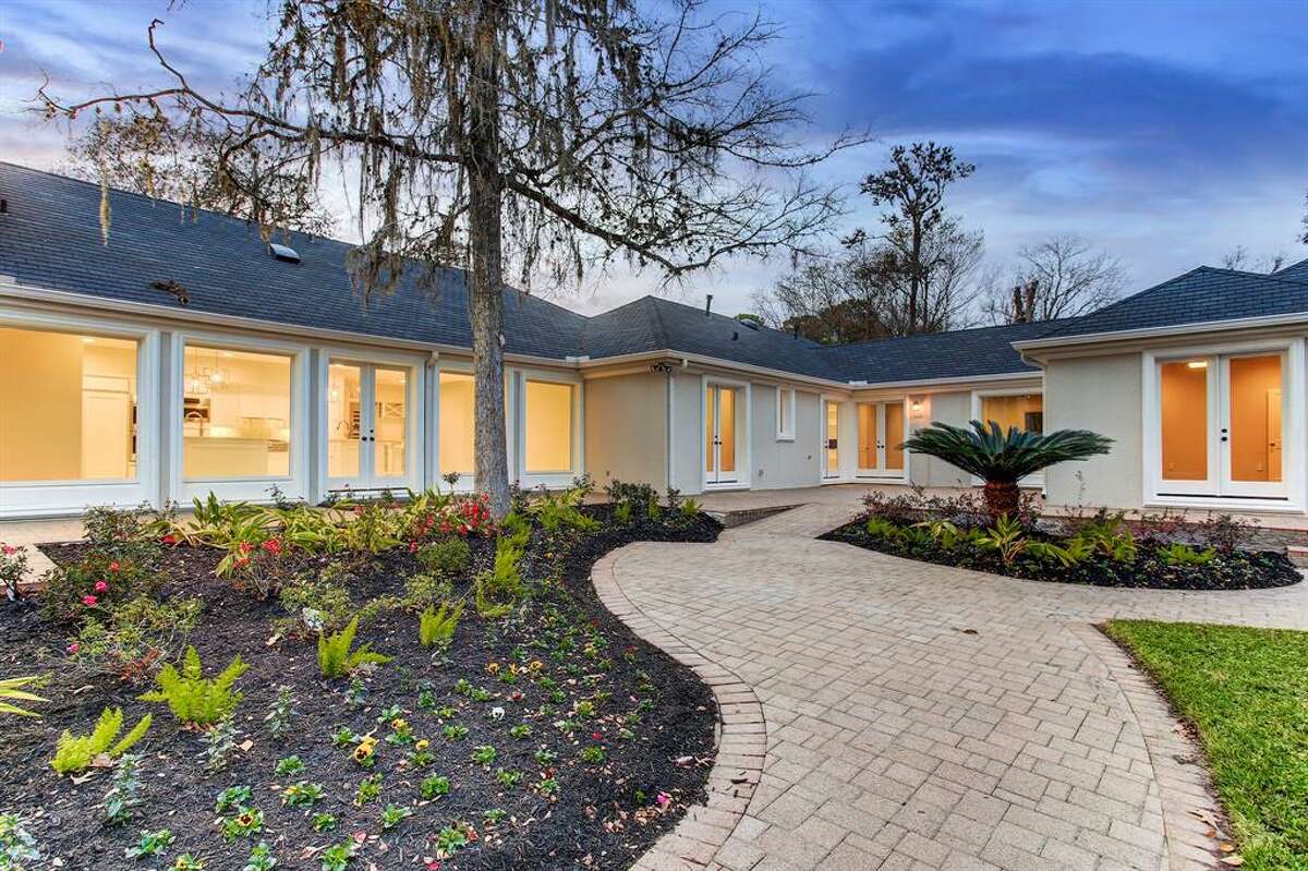 Houston's Rivercrest is a pricey enclave of homes, with lots 3 acres