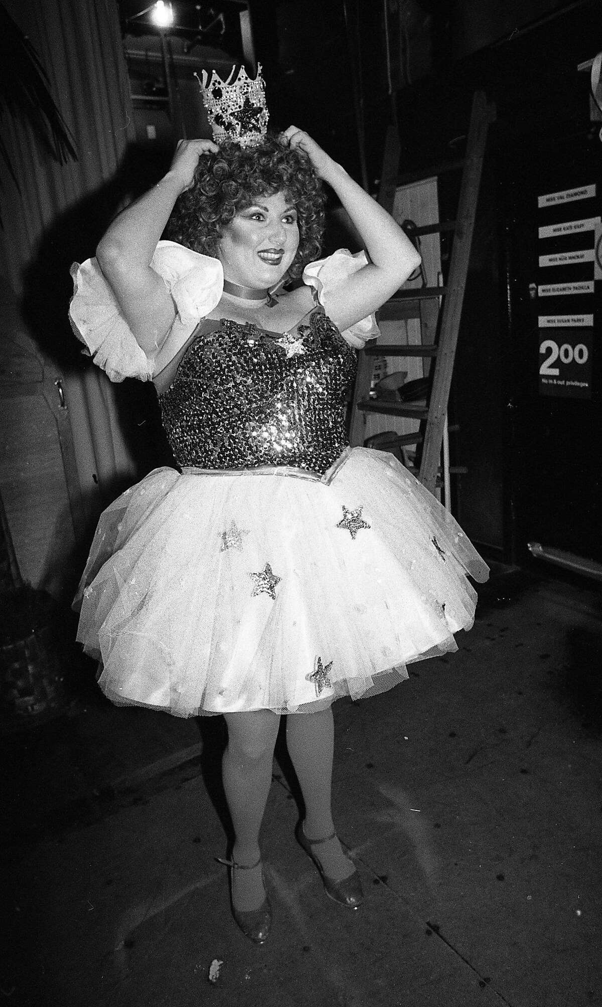 ‘Beach Blanket Babylon’ Behindthescenes photos from musical revue’s