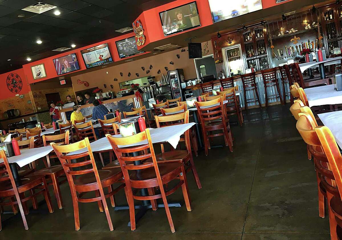 Review: San Antonio’s Smashin’ Crab seafood restaurant finds success ...