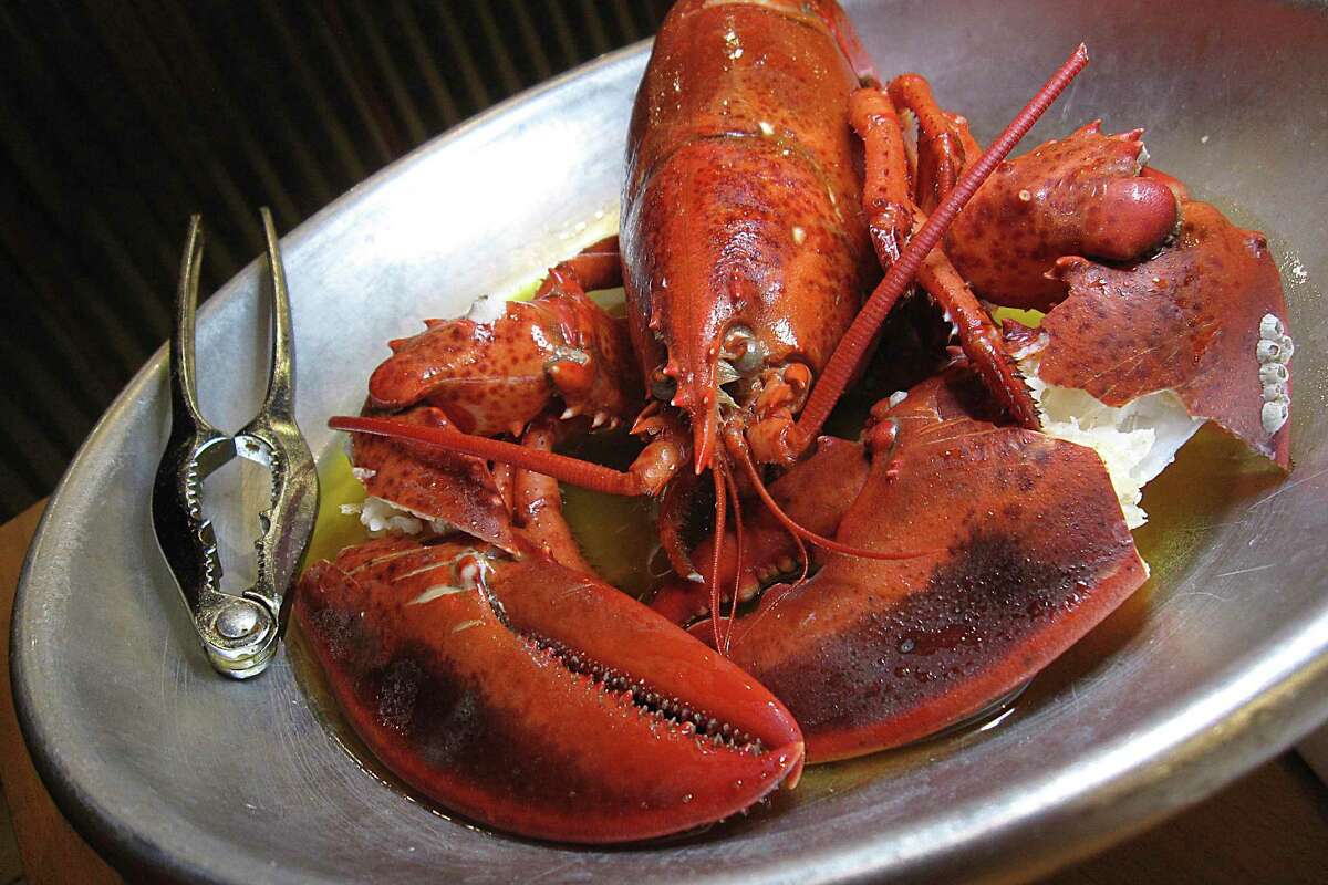 Review San Antonio’s Smashin’ Crab seafood restaurant finds success