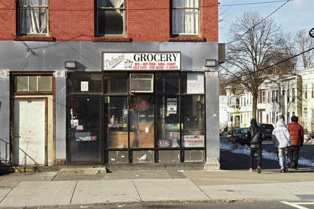 Violence near West Hill grocery store at center of zoning hearing