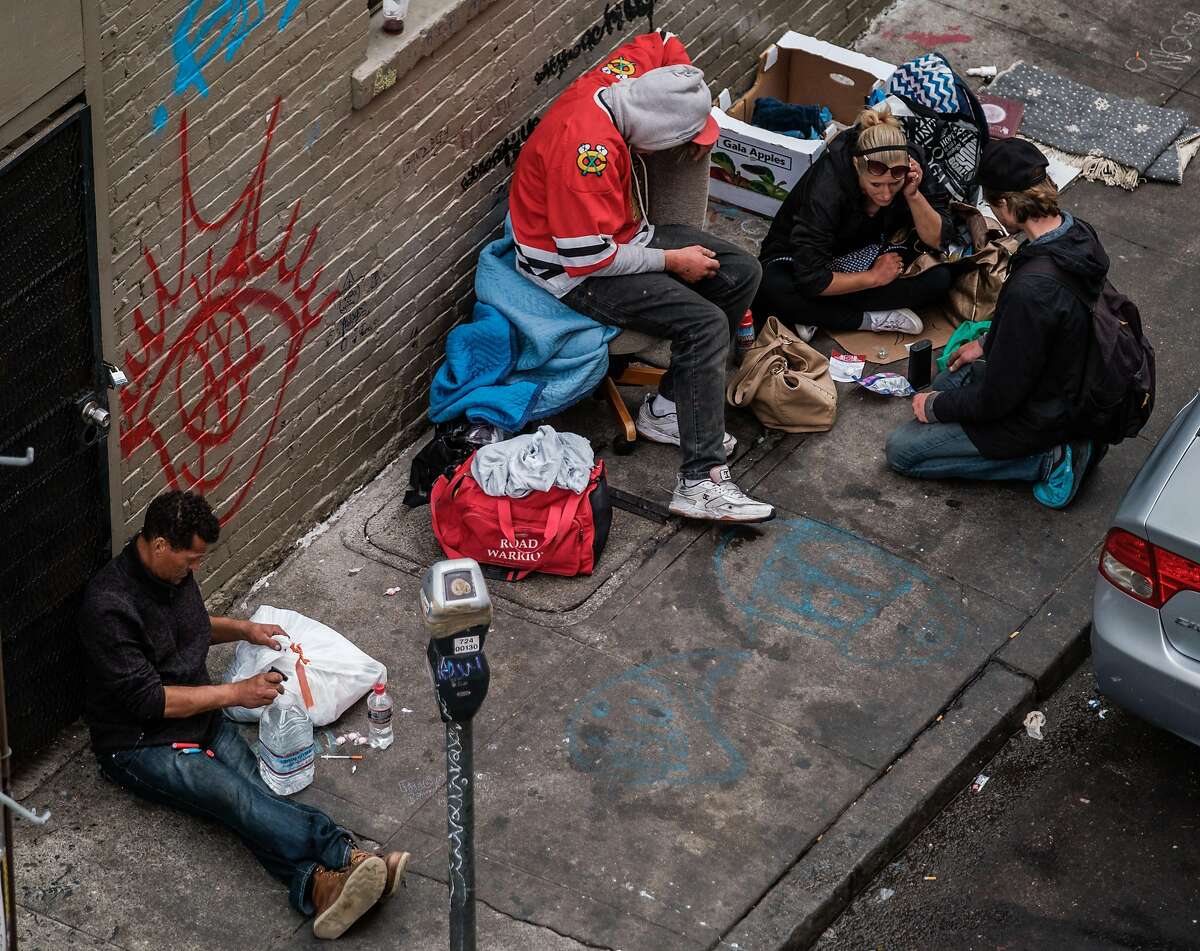 shopping-in-sf-s-tenderloin-is-wide-open-for-illegal-drugs-that-is