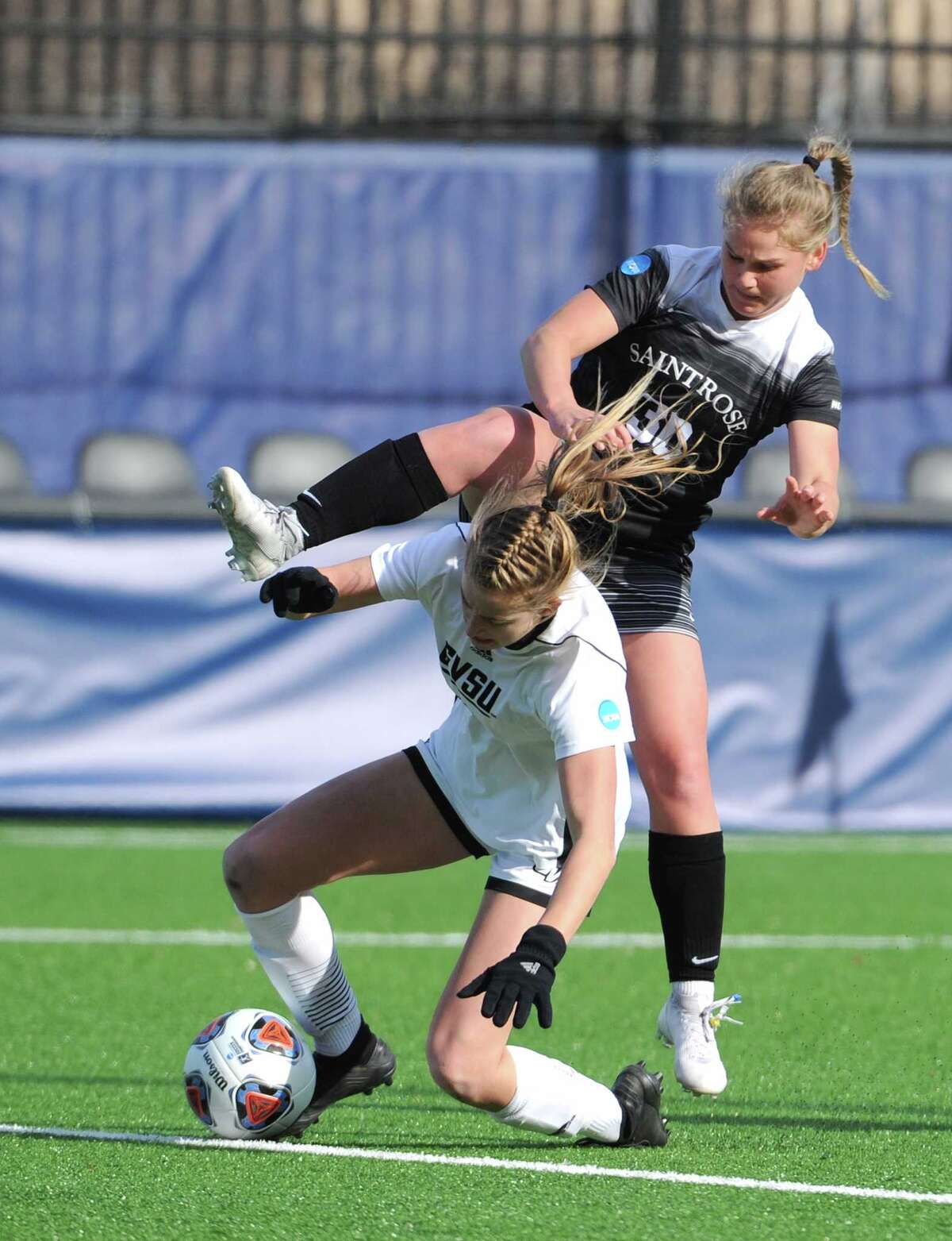 Saint Rose women's soccer loses in NCAA Division II semifinals
