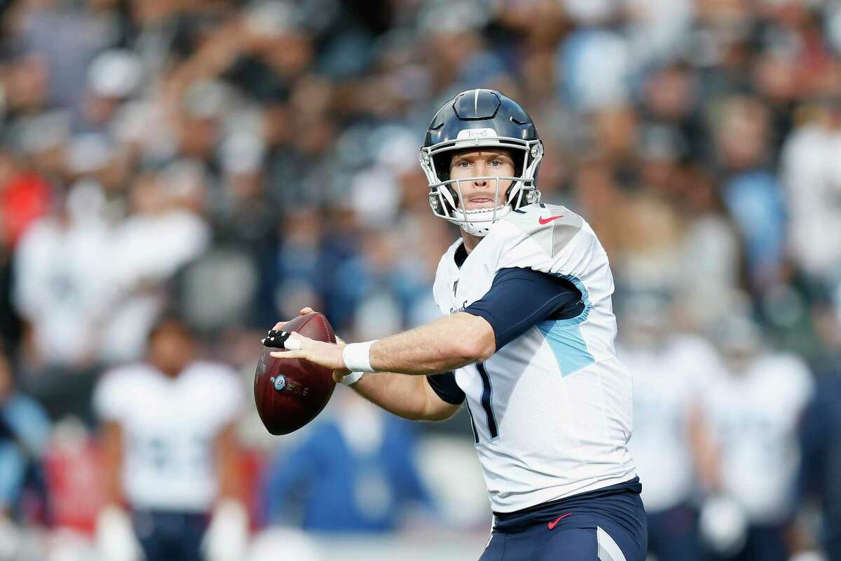 Tennessee Titans quarterback Ryan Tannehill (17) against the Oakland Raiders during an NFL football game in Oakland, Calif., Sunday, Dec. 8, 2019. (AP Photo/D. Ross Cameron)
