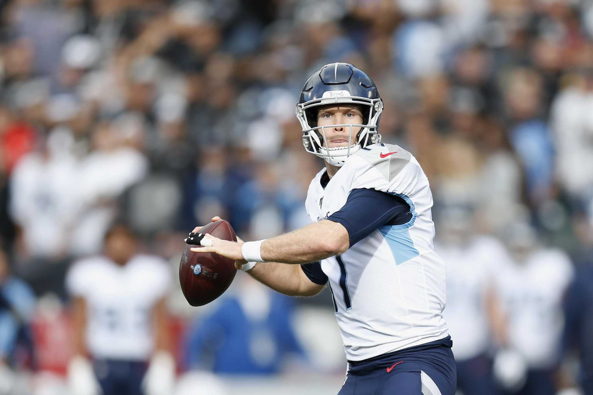 Ryan Tannehill, Derrick Henry lead Titans to victory over Raiders