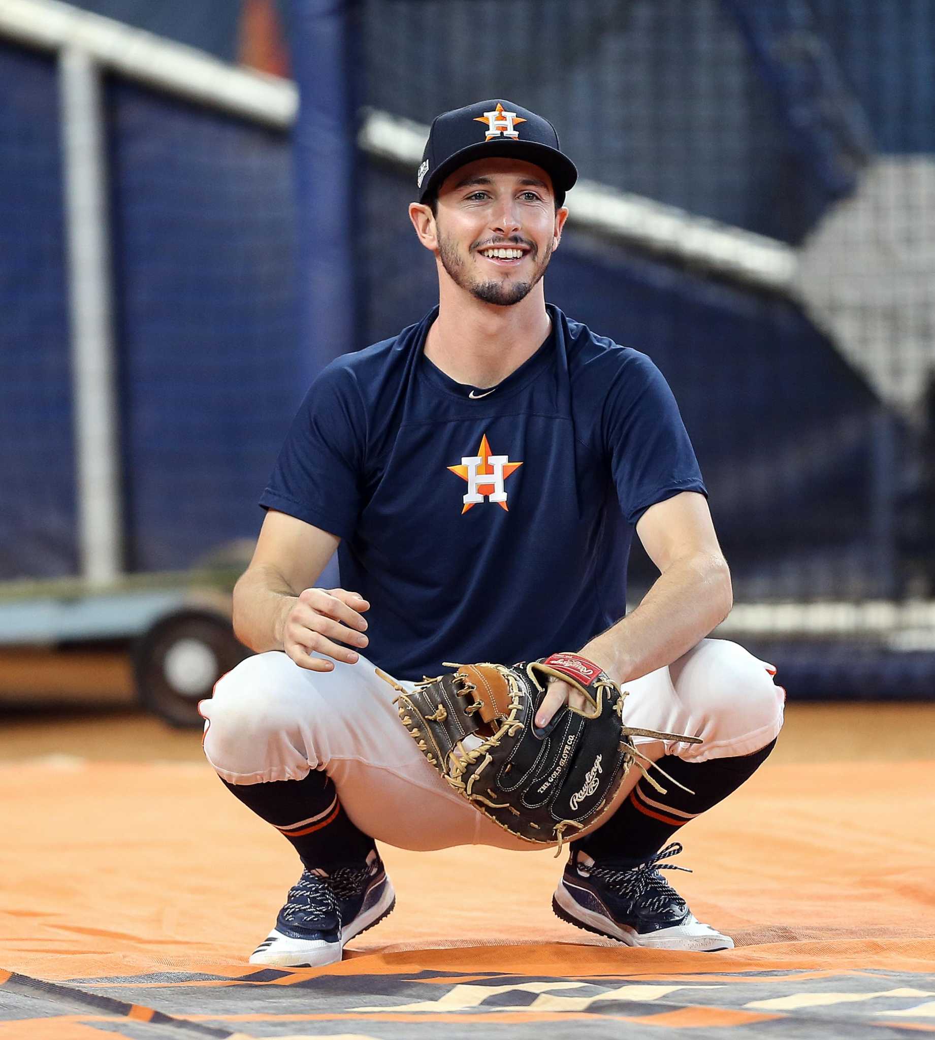 Available catchers narrowing for Astros