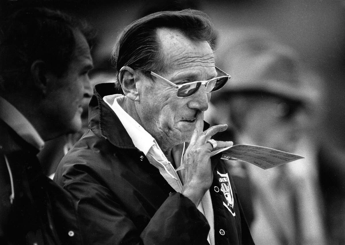 Raiders left Oakland Coliseum forever, but Al Davis' spirit lingers