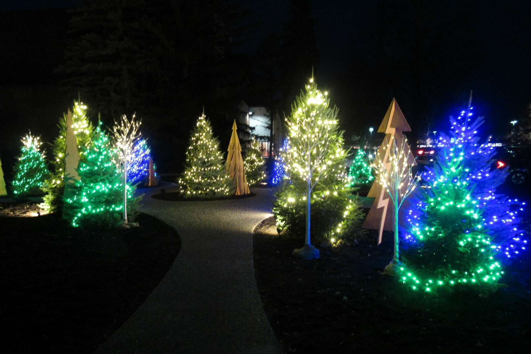 Dow Gardens Christmas Walk 2022 Dow Gardens Hosts Annual Christmas Walk