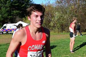 Pomperaug’s Wiser, Conard’s Sherry earn All-American at nationals
