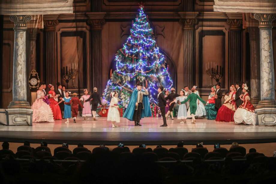 Presentan clásico de ballet "El Cascanueces" - Laredo ...