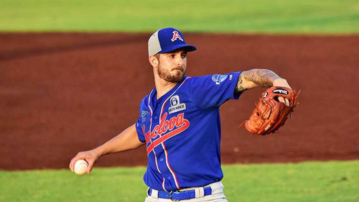 The Tecos acquired right-handed pitcher Andre Rienzo, pictured, and second baseman Jesus Arredondo Saturday in a trade with the Acereros de Monclova.