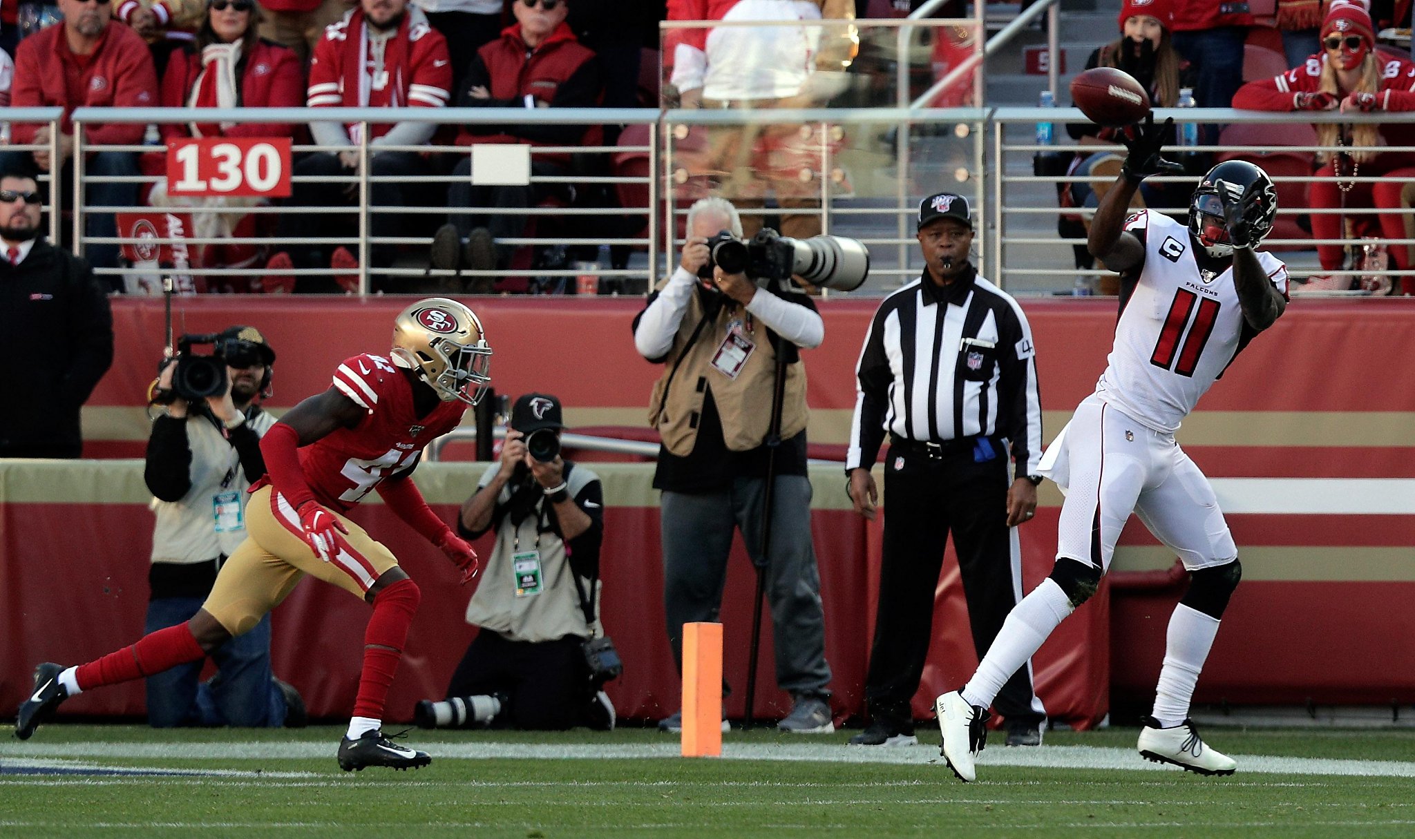 San Francisco 49ers wide receiver Deebo Samuel (19) lines up during the  second half of an NFL football game against the Atlanta Falcons, Sunday, Oct.  16, 2022, in Atlanta. The Atlanta Falcons