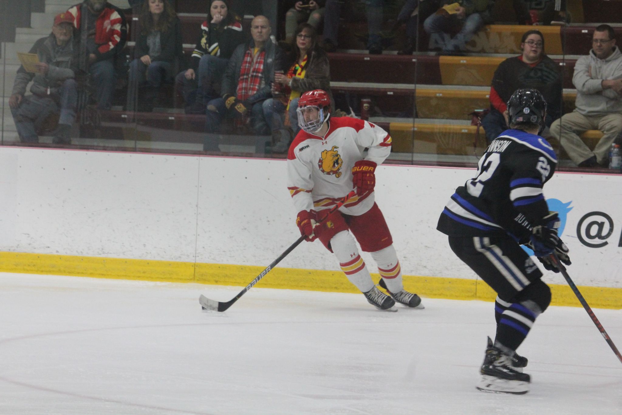 ferris-hockey-team-defeats-huntsville