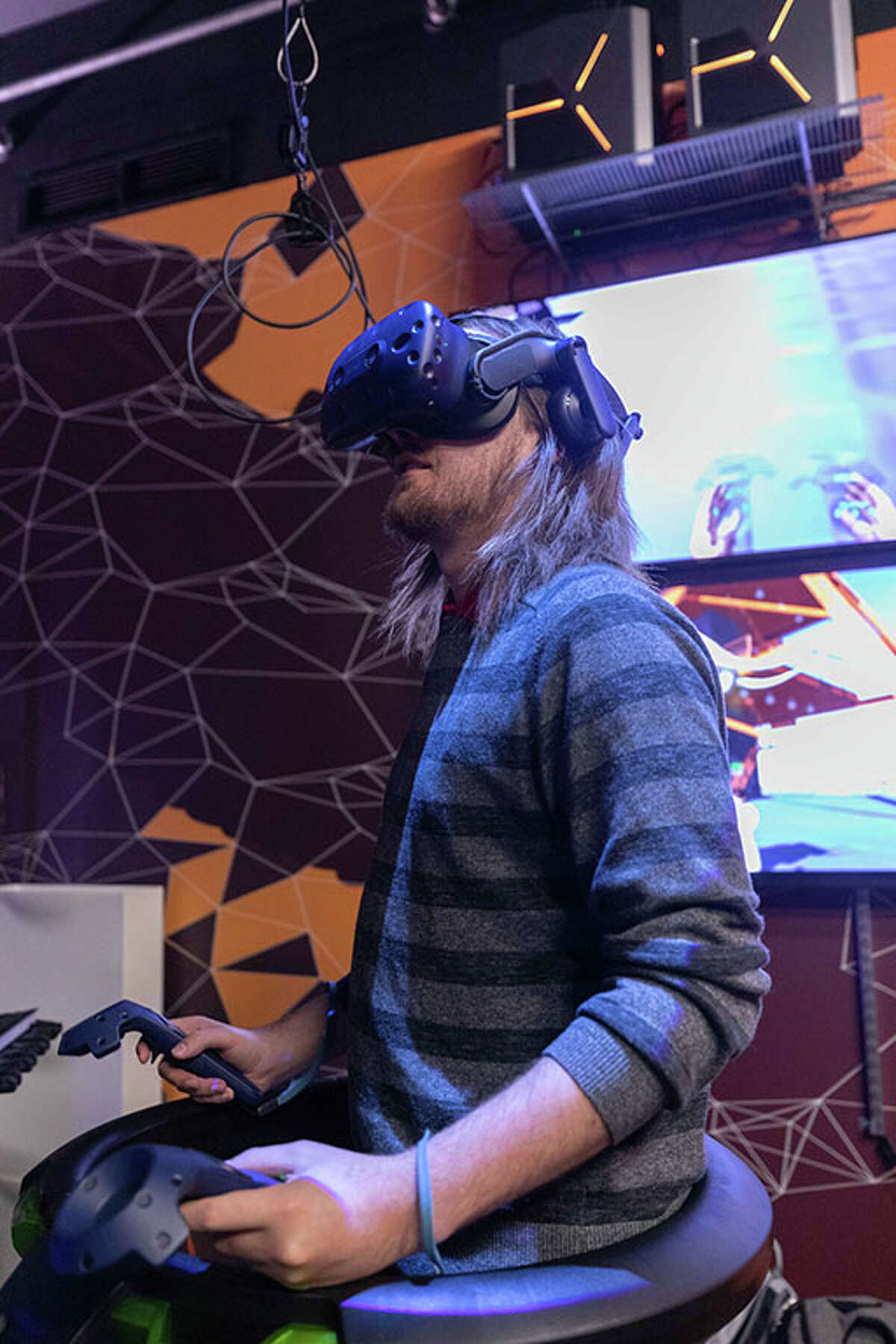 Houston Community College opens virtual reality lab at West Loop campus