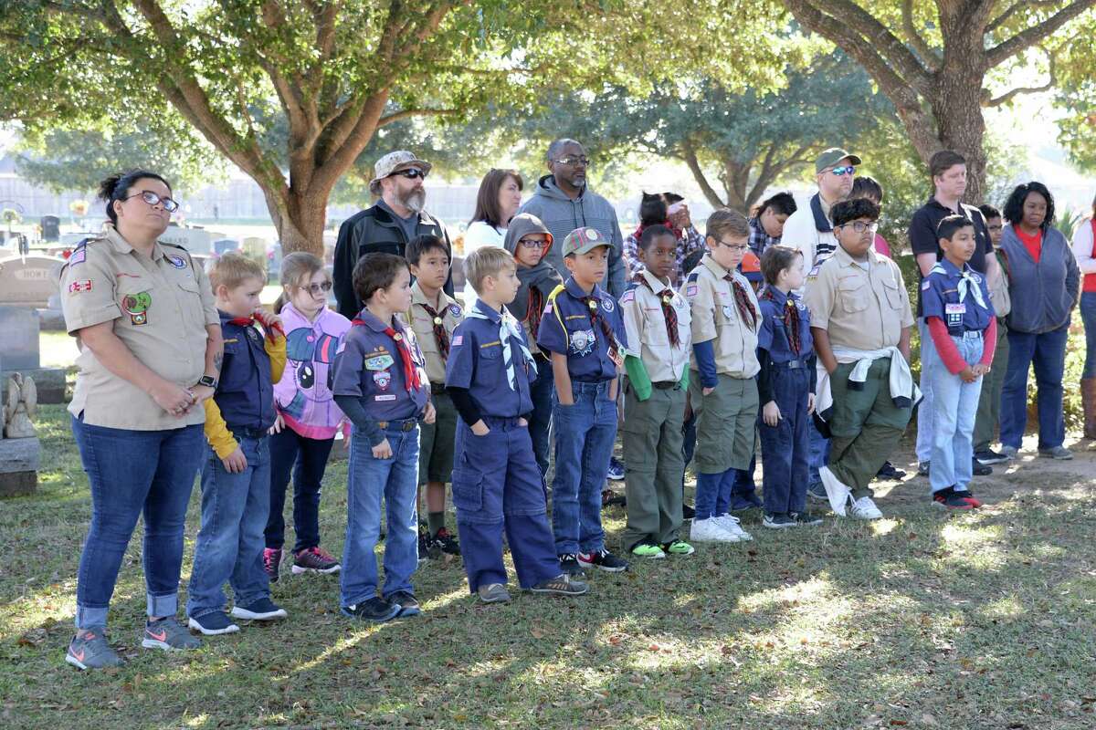 Annual Wreaths Across America salutes Katy veterans