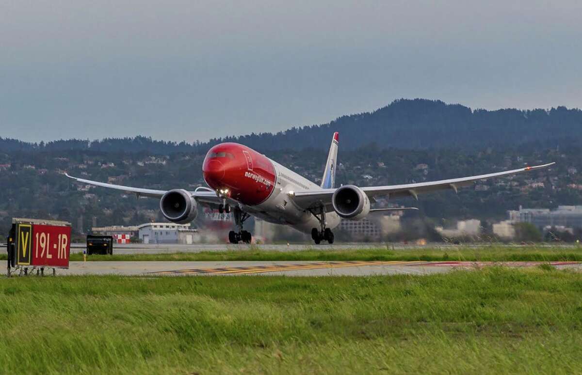 Norwegian Air abandons Oakland International Airport