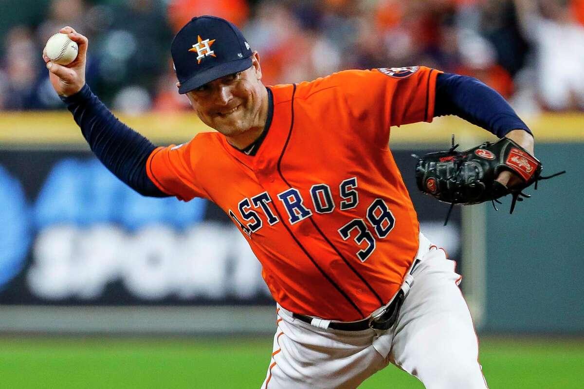 Joe Smith officially joins Astros' bullpen