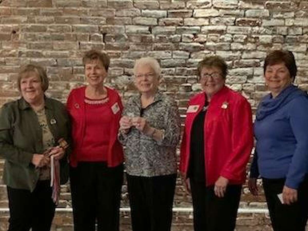 Godfrey Womens Club Installs New Officers