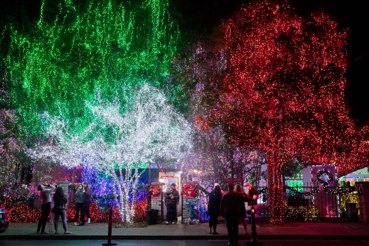 Deacon Dave's Christmas display lights up Bay Area with over 640,000 lights