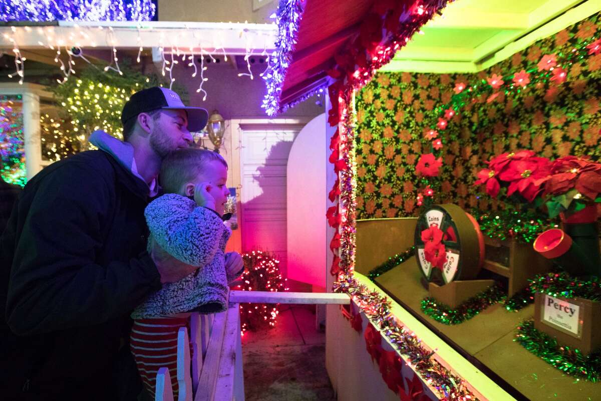 Livermore christmas display