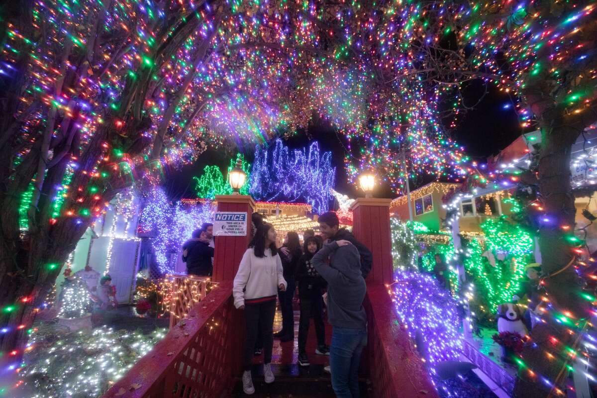 Deacon Dave's Christmas display lights up Bay Area with over 640,000 lights