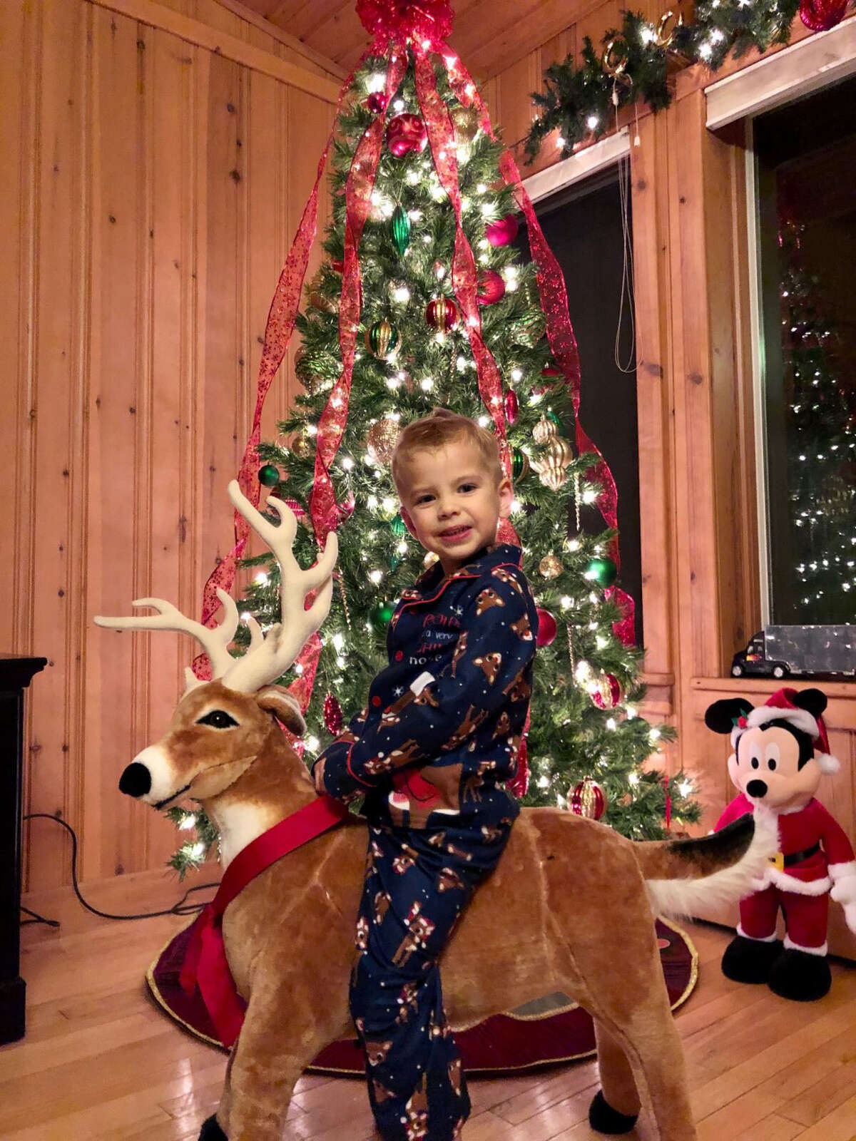 "Xander Olson is planning to leave Reindeer food on his lawn for Rudolph and Santa’s team!" Xander Olson