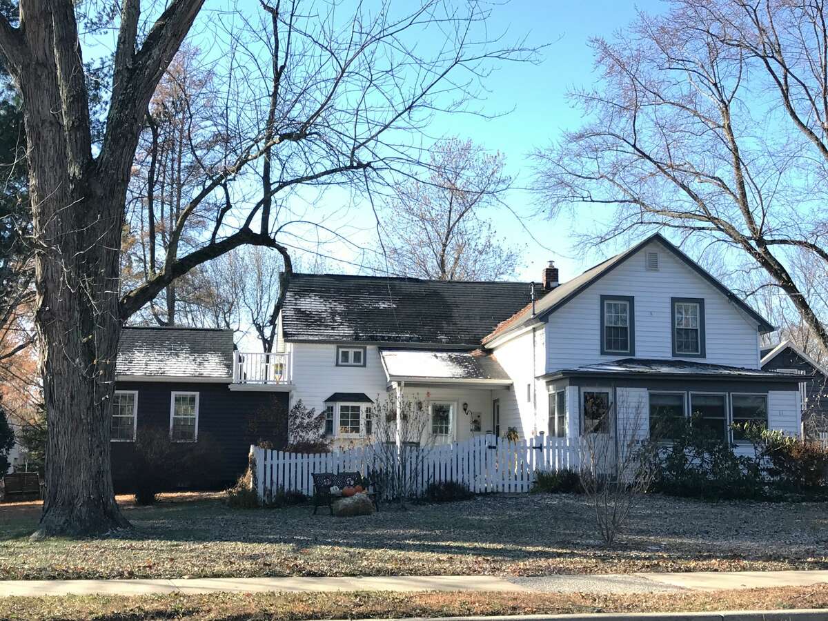 House of the Week: 71 Cherry Ave., Bethlehem | Realtor: Sandy Evans of the Albany Realty Group | Discuss: Talk about this house