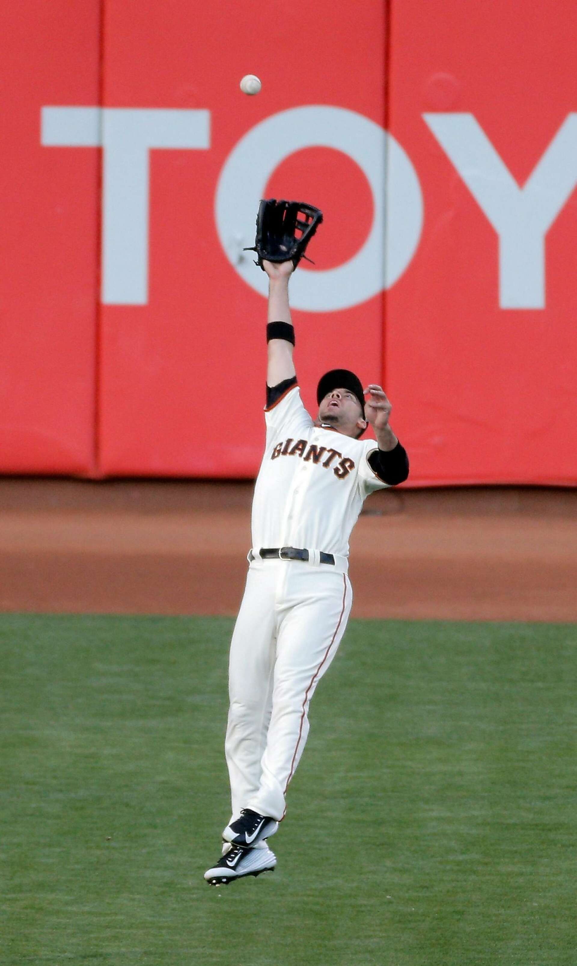 Memorable moments: Travis Ishikawa launches Giants to the World Series